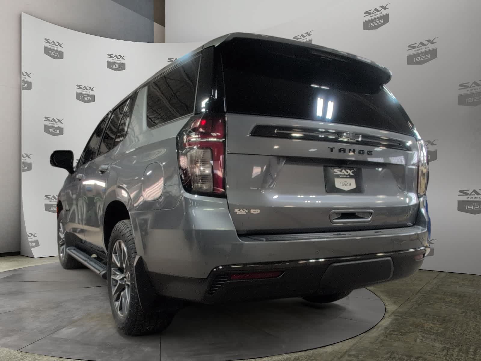 Used 2021 Chevrolet Tahoe Z71 w/ Z71 Signature Package AWD/4WD image 3