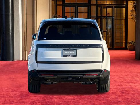 New 2025 Land Rover Range Rover SE image 11