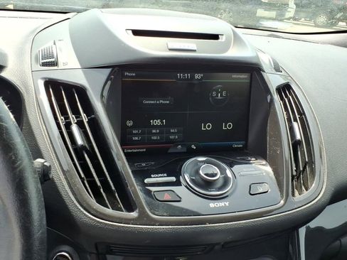 Used 2015 Ford Escape Titanium w/ Equipment Group 301A AWD/4WD image 20