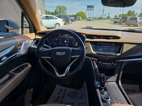 Used 2020 Cadillac XT6 Premium Luxury w/ Platinum Package AWD/4WD image 19