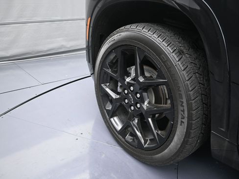 Used 2024 Chevrolet Traverse RS w/ LPO, Floor Liner Package image 41