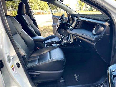 Used 2017 Toyota RAV4 Limited image 16