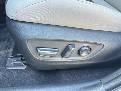 Used 2023 Toyota RAV4 XLE FWD image 10