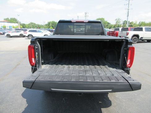 Used 2021 GMC Sierra 1500 AT4 w/ AT4 Preferred Package AWD/4WD image 9