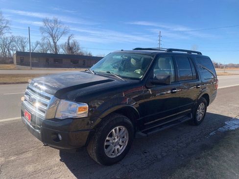 Used 2012 Ford Expedition XLT AWD/4WD image 7
