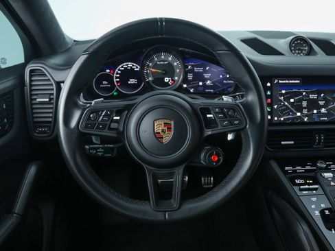 Used 2022 Porsche Cayenne Turbo GT image 25