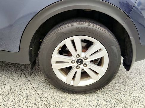 Used 2019 Kia Sportage LX AWD/4WD image 9
