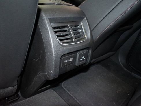 Used 2021 Chevrolet Blazer RS w/ Enhanced Convenience Package image 24