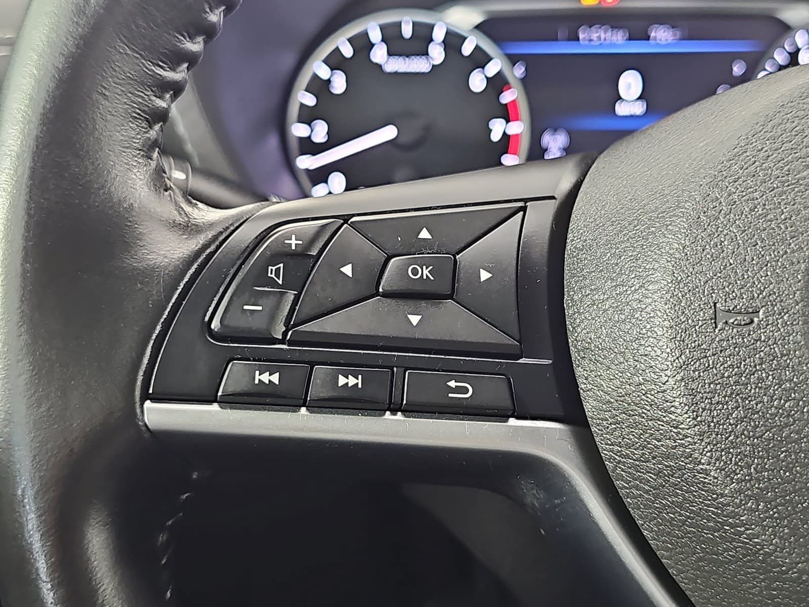 Used 2021 Nissan Sentra SV FWD image 15