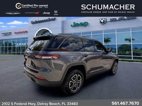 Used 2022 Jeep Grand Cherokee Trailhawk AWD/4WD image 7
