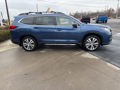 Used 2022 Subaru Ascent Limited w/ Technology Package image 4