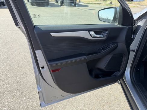 Used 2022 Ford Escape SEL image 13