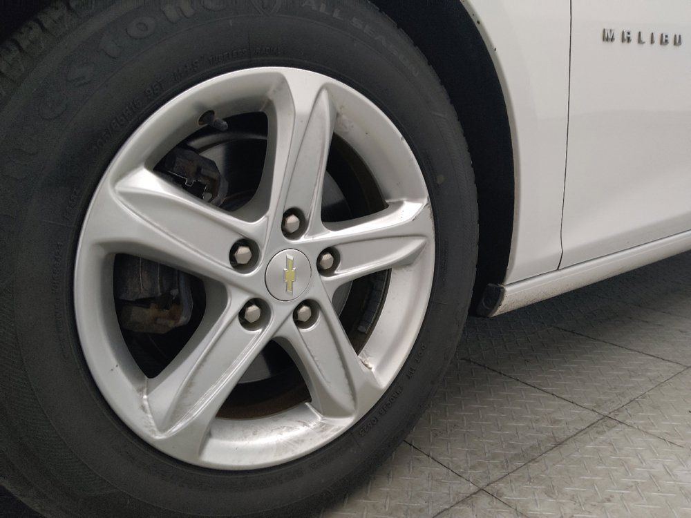 Used 2023 Chevrolet Malibu LS FWD image 31