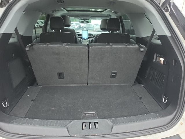 Used 2023 Ford Explorer Limited w/ Limited Technology Package AWD/4WD image 15