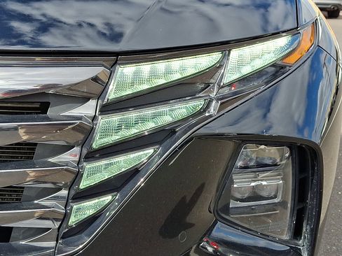 Certified 2024 Hyundai Tucson Limited image 9