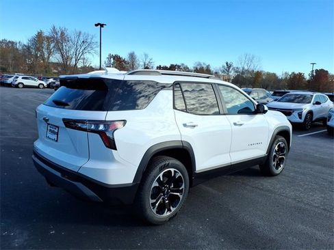 New 2026 Chevrolet Equinox LT image 3