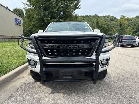 Used 2020 Chevrolet Colorado Z71 AWD/4WD image 2