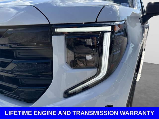 Used 2025 GMC Sierra 1500 Elevation w/ Elevation Premium Package AWD/4WD image 10