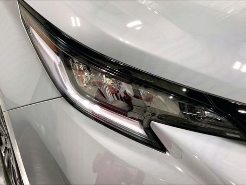 Used 2026 Toyota Sienna XSE AWD/4WD image 29
