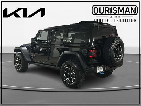 Used 2022 Jeep Wrangler Unlimited Rubicon 4xe w/ Cold Weather Group AWD/4WD image 3