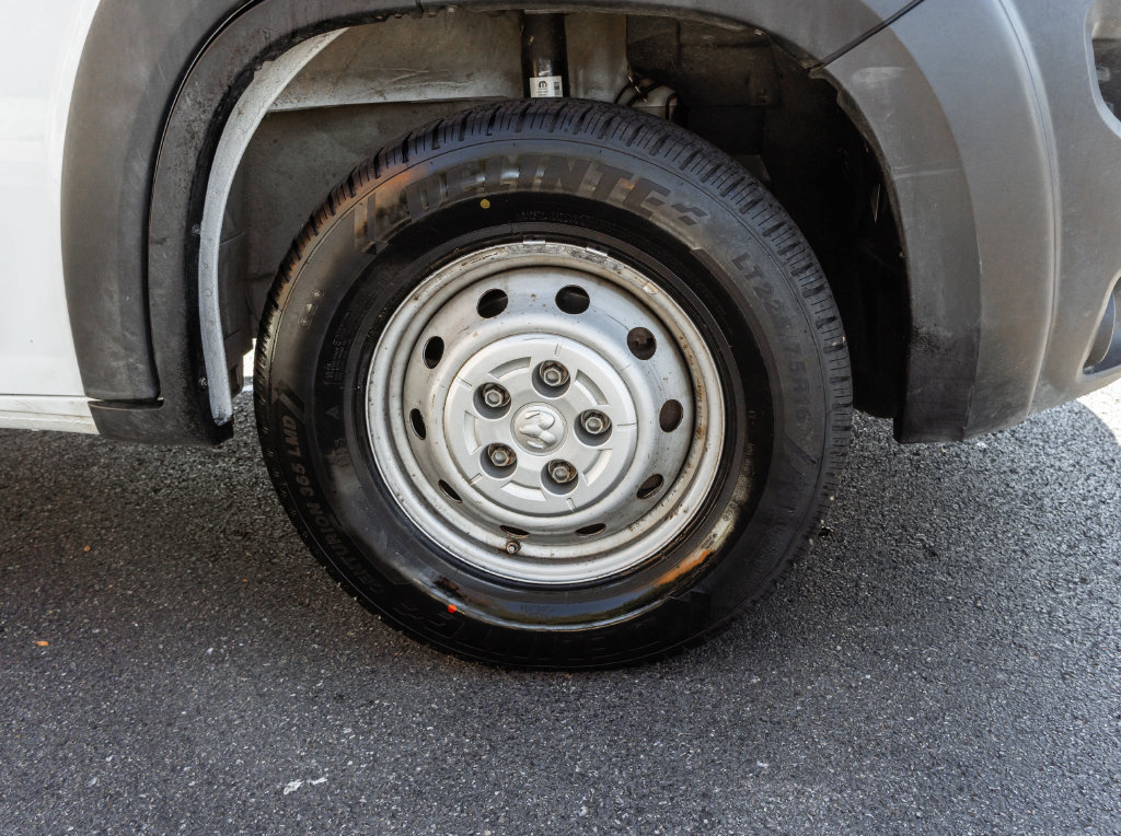 Used 2023 RAM ProMaster 2500 FWD image 4