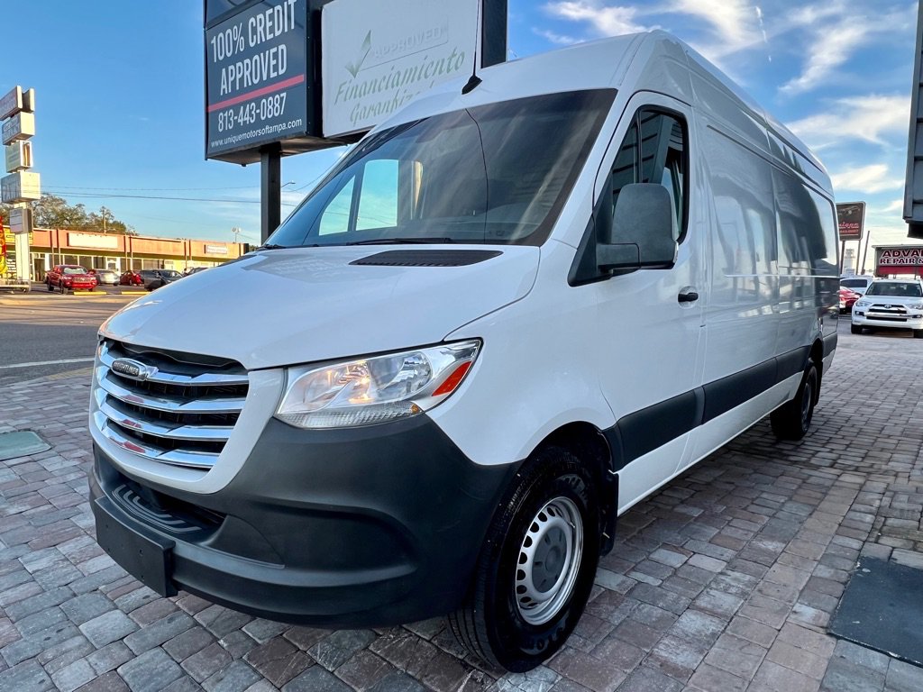 Used 2019 Freightliner Sprinter 2500 RWD image 5