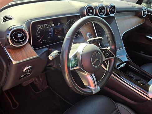 Used 2023 Mercedes-Benz GLC 300 4MATIC image 10