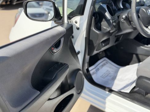 Used 2013 Honda Fit image 4