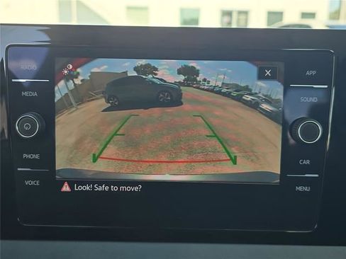 Used 2026 Volkswagen Jetta SE w/ Black Wheel Package FWD image 19