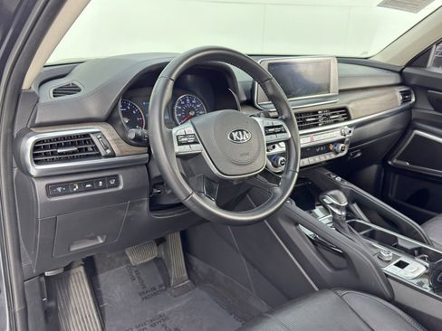 Used 2020 Kia Telluride EX w/ EX Premium Package image 13