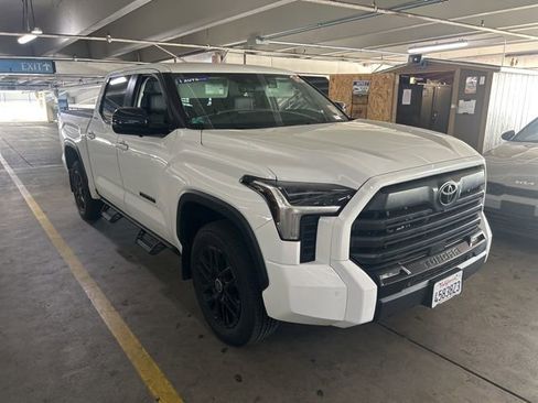 Used 2024 Toyota Tundra Limited image 1