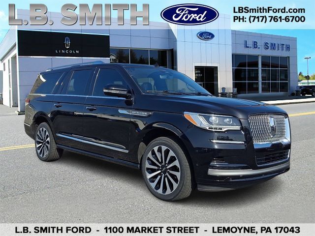 Certified 2024 Lincoln Navigator L Reserve AWD/4WD image 1