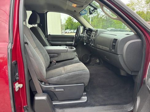 Used 2007 Chevrolet Silverado 1500 LT w/ 1LT Convenience Package AWD/4WD image 20