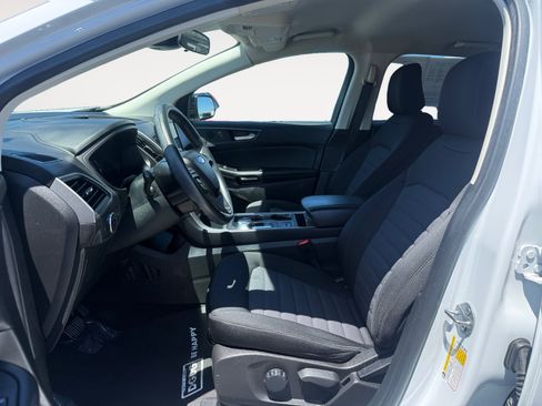 Certified 2023 Ford Edge SE w/ Black Appearance Package AWD/4WD image 10