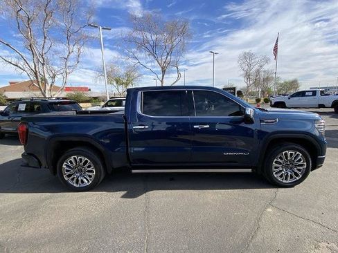 Used 2023 GMC Sierra 1500 Denali Ultimate image 2