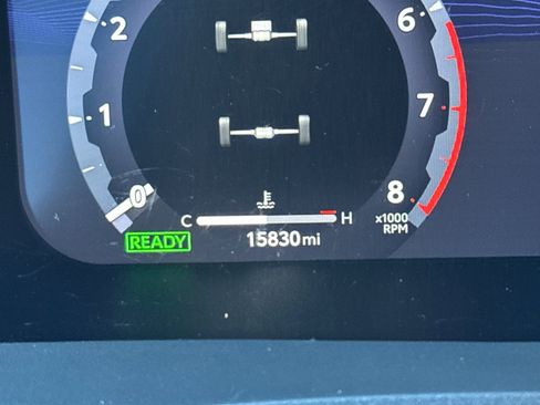 Used 2024 Toyota Tacoma TRD Off-Road image 28