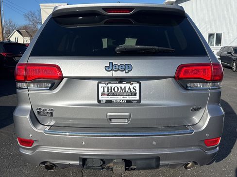 Used 2017 Jeep Grand Cherokee Overland w/ Jeep Active Safety Group image 19