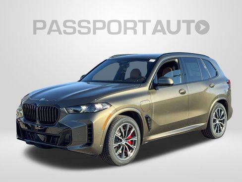 New 2026 BMW X5 xDrive50e image 1