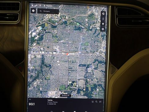 Used 2017 Tesla Model X 75D image 48