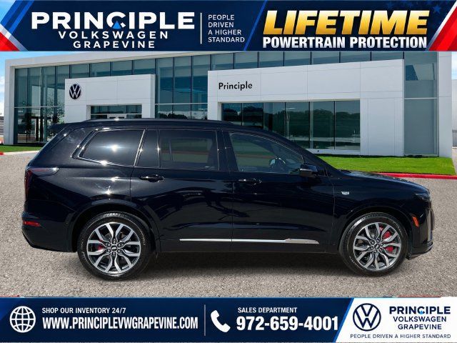 Used 2024 Cadillac XT6 Sport w/ Platinum Package AWD/4WD image 4