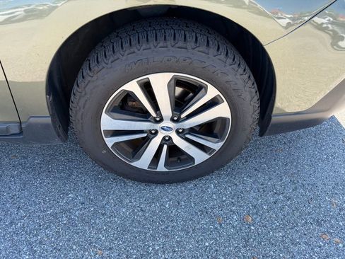 Used 2019 Subaru Outback 2.5i Limited image 4