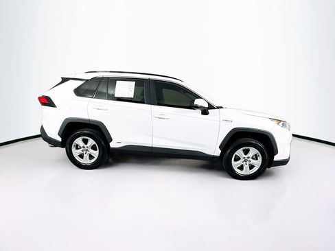 Used 2021 Toyota RAV4 XLE w/ Convenience Package image 11