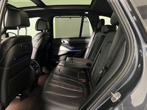 Used 2021 BMW X5 M50i w/ Executive Package image 14