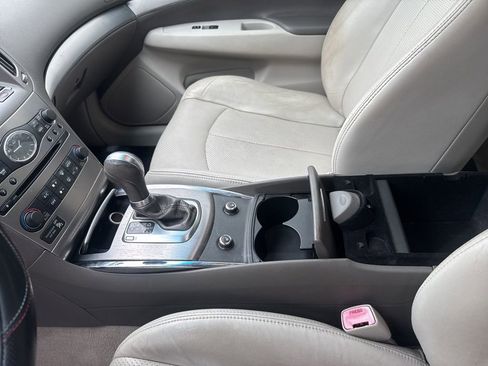 Used 2012 INFINITI G25 Journey image 16