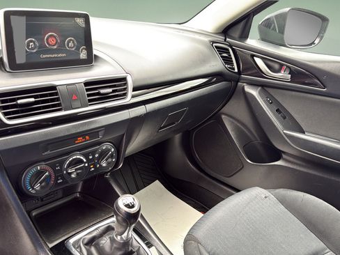 Used 2016 MAZDA MAZDA3 i Sport FWD image 22