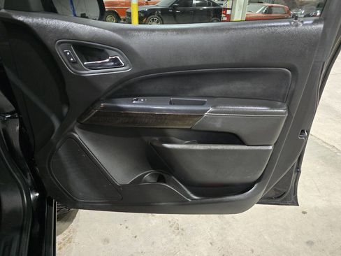 Used 2015 GMC Canyon SLT w/ Driver Alert Package image 36