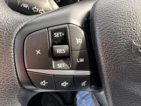 Used 2024 Ford Transit 350 XLT image 19