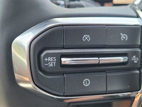 New 2025 GMC Acadia Elevation w/ Black Edition image 19