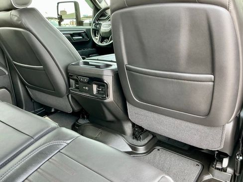 Used 2025 GMC Sierra 2500 AT4X AWD/4WD image 27