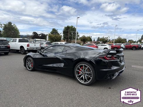 Used 2024 Chevrolet Corvette Stingray Coupe w/ Z51 Performance Package RWD image 3